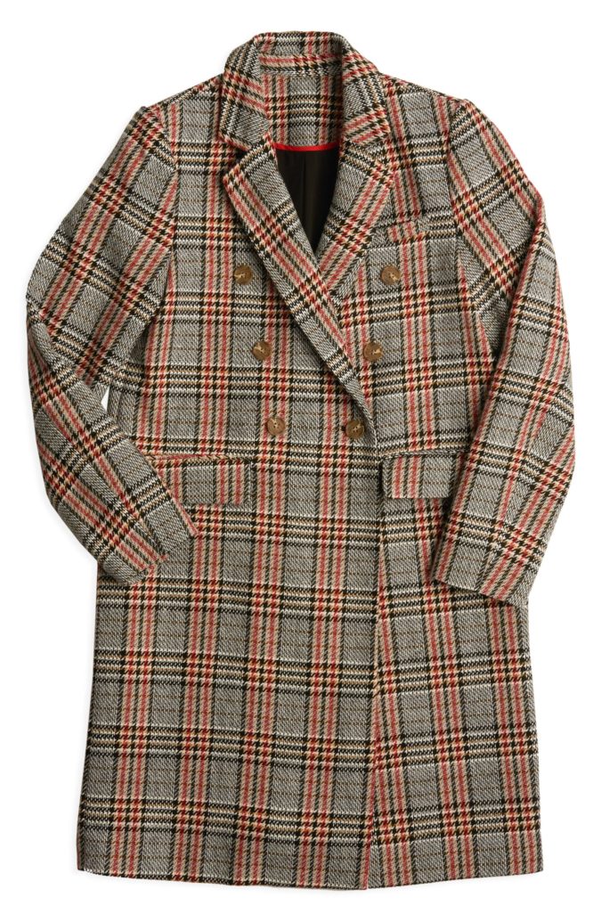 The Allure of the Plaid Coat – I WANT TO BE HER!